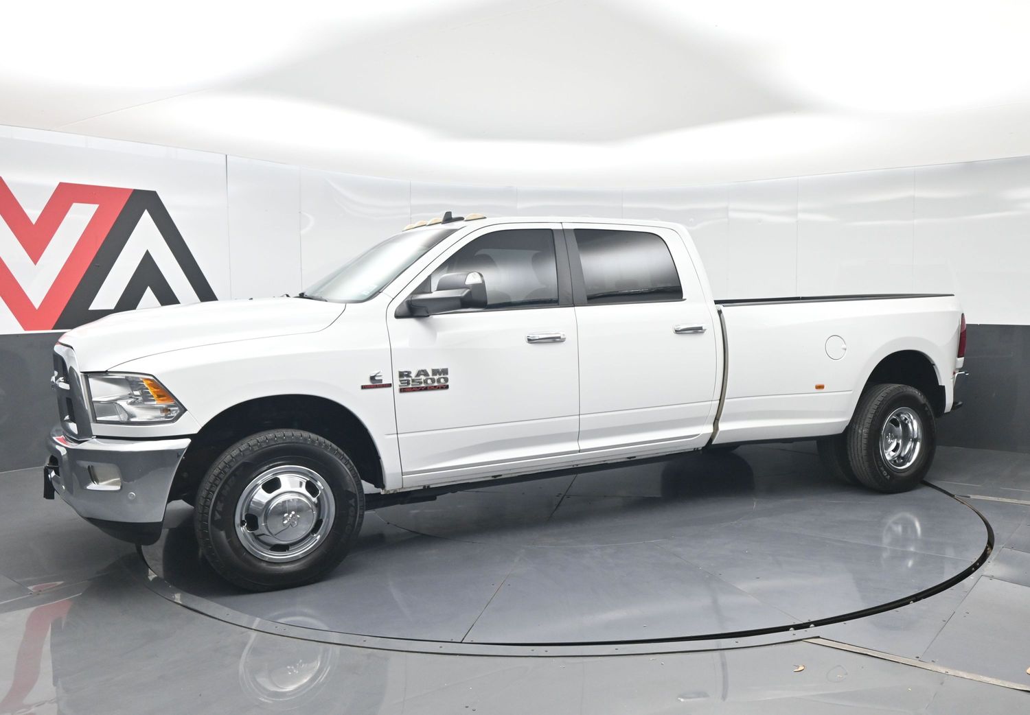 ram ram 3500 pickup 2018 3C63RPHL0JG323947 image ram ram 3500 pickup 2018 3C63RPHL0JG323947 image